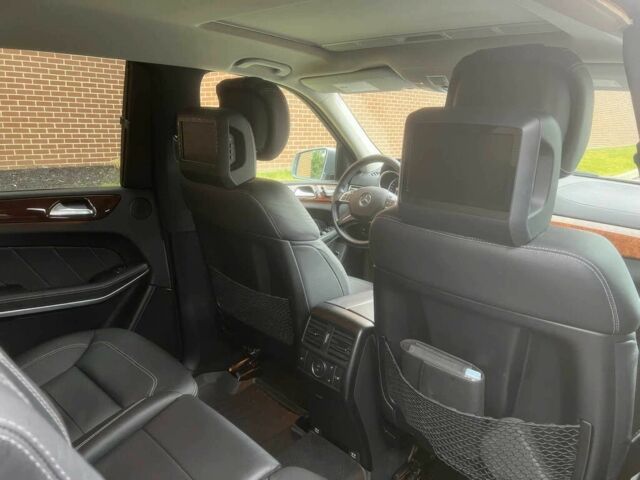 Серый Мерседес ГЛ-класс, объемом двигателя 3 л и пробегом 84 тыс. км за 7000 $, фото 13 на Automoto.ua