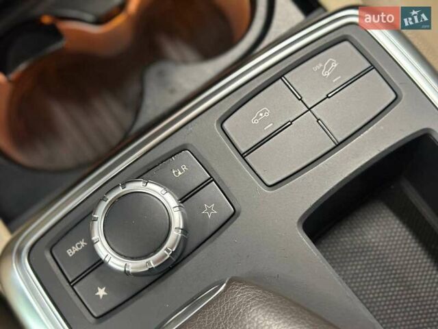 Сірий Мерседес ГЛ-Клас, об'ємом двигуна 2.99 л та пробігом 182 тис. км за 22900 $, фото 24 на Automoto.ua