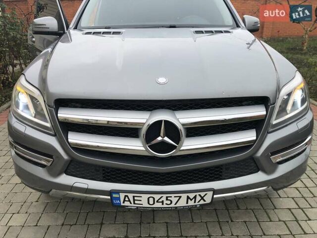 Серый Мерседес ГЛ-класс, объемом двигателя 4.7 л и пробегом 281 тыс. км за 21500 $, фото 99 на Automoto.ua