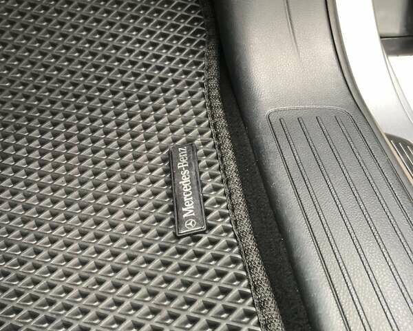 Серый Мерседес ГЛ-класс, объемом двигателя 4.7 л и пробегом 281 тыс. км за 21500 $, фото 41 на Automoto.ua