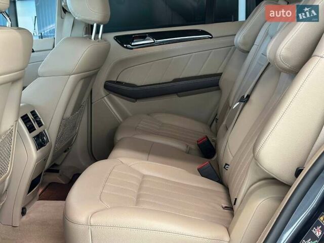 Сірий Мерседес ГЛ-Клас, об'ємом двигуна 2.99 л та пробігом 182 тис. км за 22900 $, фото 35 на Automoto.ua