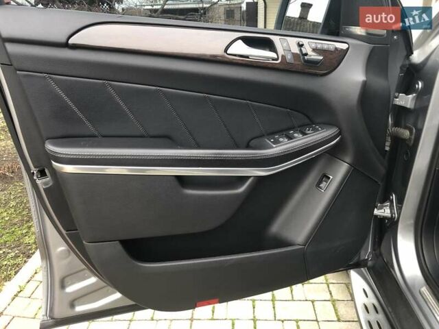 Серый Мерседес ГЛ-класс, объемом двигателя 4.7 л и пробегом 281 тыс. км за 21500 $, фото 42 на Automoto.ua