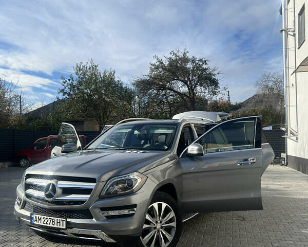 Мерседес ГЛ-класс 2014 в Коростене на Automoto.ua Серый Мерседес ГЛ-класс, объемом двигателя 3 л и пробегом 140 тыс. км за 29999 $, фото 15 на Automoto.ua