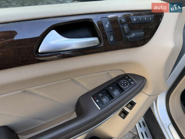 Сірий Мерседес ГЛ-Клас, об'ємом двигуна 4.66 л та пробігом 158 тис. км за 18990 $, фото 29 на Automoto.ua