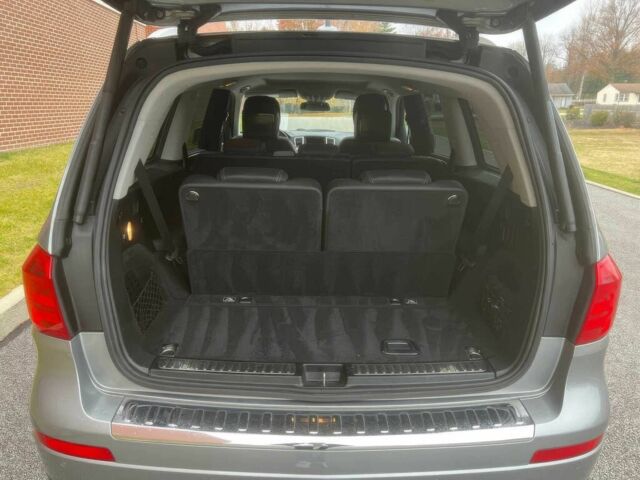 Серый Мерседес ГЛ-класс, объемом двигателя 3 л и пробегом 84 тыс. км за 7000 $, фото 16 на Automoto.ua