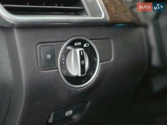 Сірий Мерседес ГЛ-Клас, об'ємом двигуна 2.99 л та пробігом 103 тис. км за 29800 $, фото 19 на Automoto.ua