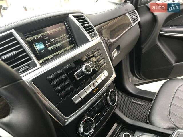 Серый Мерседес ГЛ-класс, объемом двигателя 4.7 л и пробегом 281 тыс. км за 21500 $, фото 94 на Automoto.ua