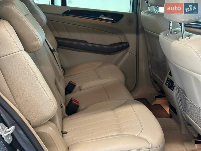 Сірий Мерседес ГЛ-Клас, об'ємом двигуна 2.99 л та пробігом 182 тис. км за 22900 $, фото 41 на Automoto.ua
