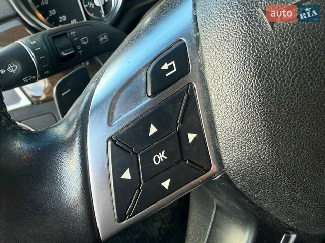Мерседес ГЛ-класс 2014 в Коломые на Automoto.ua Серый Мерседес ГЛ-класс, объемом двигателя 3 л и пробегом 199 тыс. км за 25699 $, фото 41 на Automoto.ua