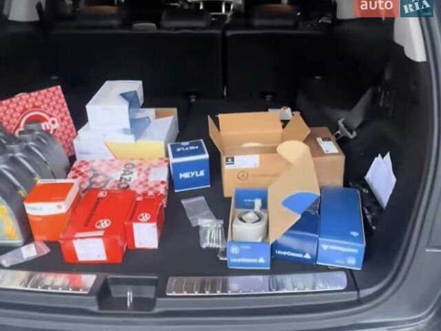 Серый Мерседес ГЛ-класс, объемом двигателя 4.7 л и пробегом 281 тыс. км за 21500 $, фото 129 на Automoto.ua