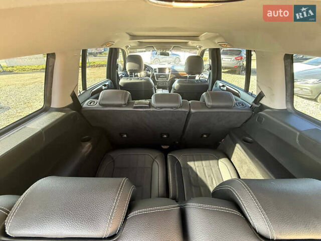 Мерседес ГЛ-класс 2014 в Коломые на Automoto.ua Серый Мерседес ГЛ-класс, объемом двигателя 3 л и пробегом 199 тыс. км за 25699 $, фото 36 на Automoto.ua