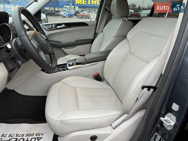 Серый Мерседес ГЛ-класс, объемом двигателя 2.99 л и пробегом 224 тыс. км за 25500 $, фото 6 на Automoto.ua