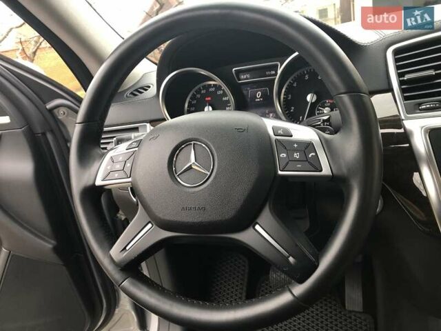 Серый Мерседес ГЛ-класс, объемом двигателя 4.7 л и пробегом 281 тыс. км за 21500 $, фото 55 на Automoto.ua