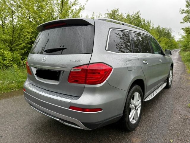 Сірий Мерседес ГЛ-Клас, об'ємом двигуна 0 л та пробігом 246 тис. км за 28000 $, фото 5 на Automoto.ua