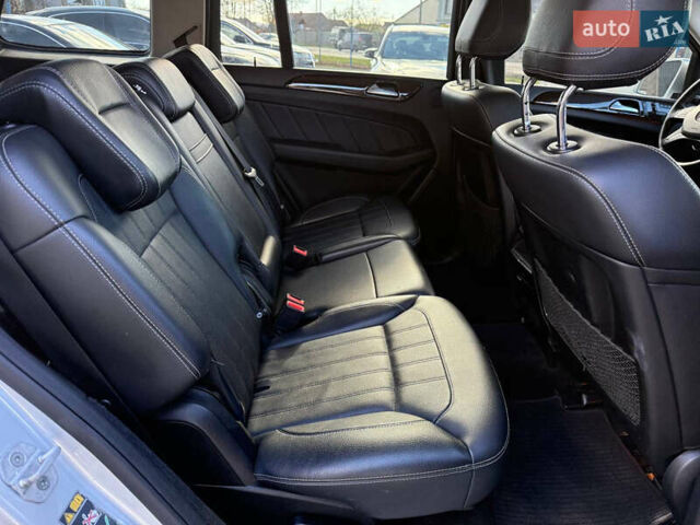 Мерседес ГЛ-класс 2014 в Коломые на Automoto.ua Серый Мерседес ГЛ-класс, объемом двигателя 3 л и пробегом 199 тыс. км за 25699 $, фото 31 на Automoto.ua