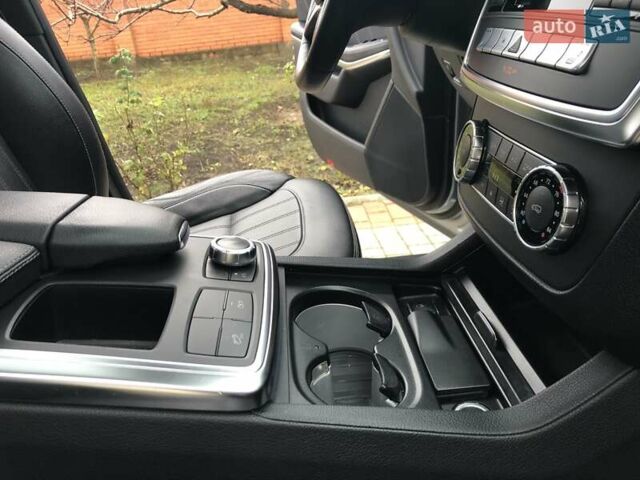 Серый Мерседес ГЛ-класс, объемом двигателя 4.7 л и пробегом 281 тыс. км за 21500 $, фото 74 на Automoto.ua