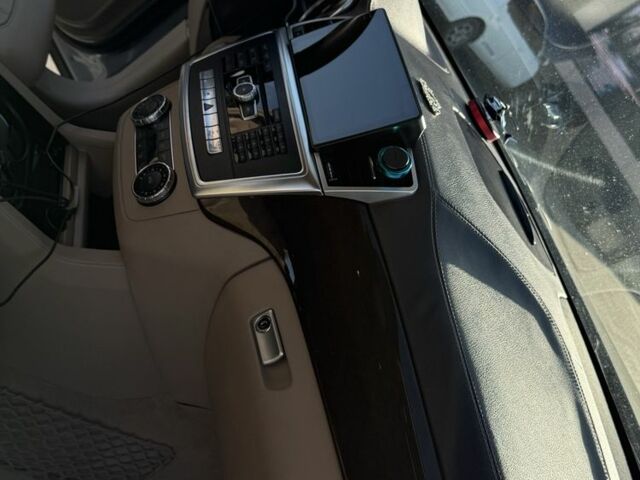 Серый Мерседес ГЛ-класс, объемом двигателя 3 л и пробегом 225 тыс. км за 24000 $, фото 13 на Automoto.ua