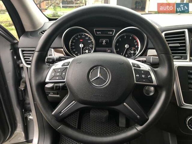 Серый Мерседес ГЛ-класс, объемом двигателя 4.7 л и пробегом 281 тыс. км за 21500 $, фото 54 на Automoto.ua