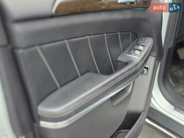 Сірий Мерседес ГЛ-Клас, об'ємом двигуна 2.99 л та пробігом 103 тис. км за 29800 $, фото 17 на Automoto.ua