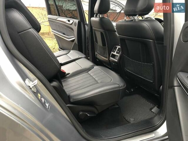 Серый Мерседес ГЛ-класс, объемом двигателя 4.7 л и пробегом 281 тыс. км за 21500 $, фото 30 на Automoto.ua