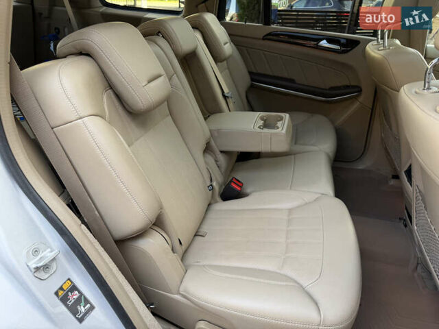 Сірий Мерседес ГЛ-Клас, об'ємом двигуна 4.66 л та пробігом 158 тис. км за 18990 $, фото 43 на Automoto.ua