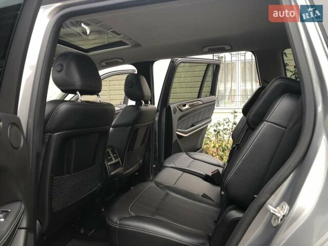 Серый Мерседес ГЛ-класс, объемом двигателя 4.7 л и пробегом 281 тыс. км за 21500 $, фото 27 на Automoto.ua