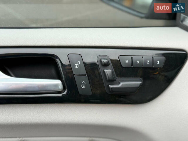 Серый Мерседес ГЛ-класс, объемом двигателя 2.99 л и пробегом 224 тыс. км за 25500 $, фото 7 на Automoto.ua