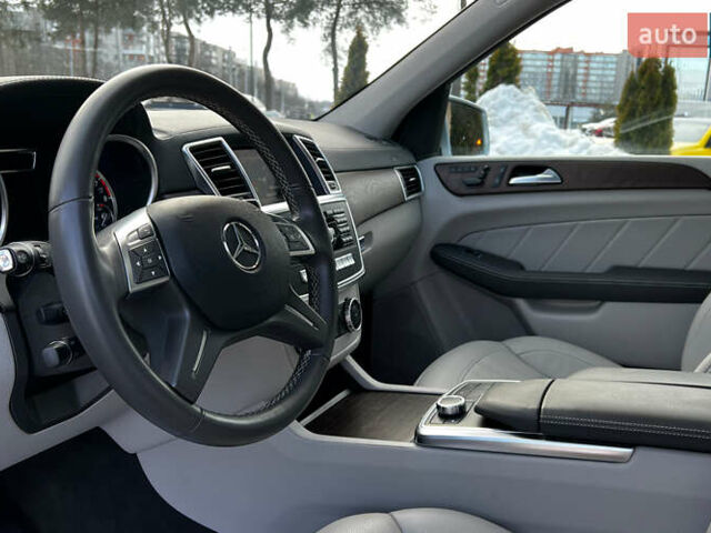 Сірий Мерседес ГЛ-Клас, об'ємом двигуна 3 л та пробігом 56 тис. км за 26400 $, фото 9 на Automoto.ua