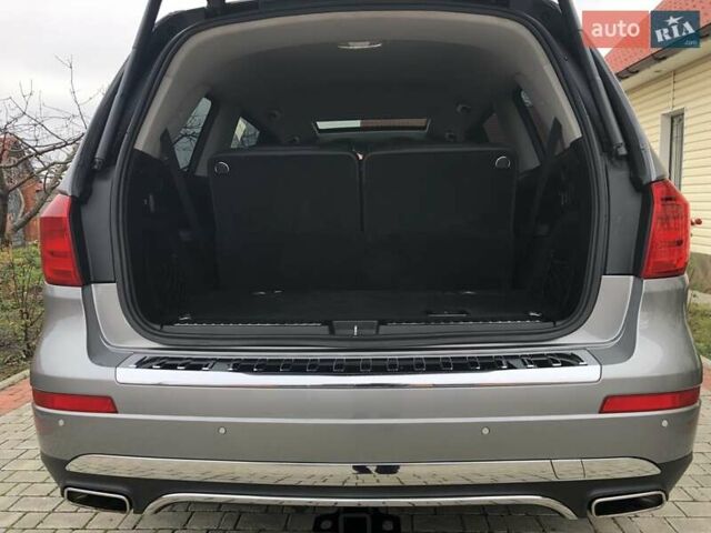 Серый Мерседес ГЛ-класс, объемом двигателя 4.7 л и пробегом 281 тыс. км за 21500 $, фото 101 на Automoto.ua