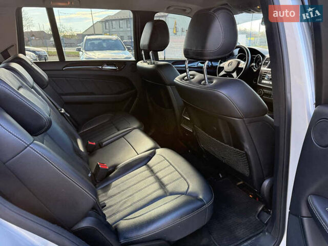 Мерседес ГЛ-класс 2014 в Коломые на Automoto.ua Серый Мерседес ГЛ-класс, объемом двигателя 3 л и пробегом 199 тыс. км за 25699 $, фото 32 на Automoto.ua