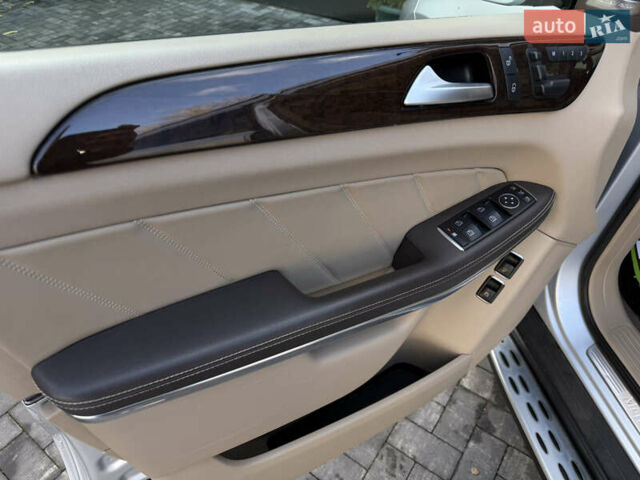 Сірий Мерседес ГЛ-Клас, об'ємом двигуна 4.66 л та пробігом 158 тис. км за 18990 $, фото 30 на Automoto.ua