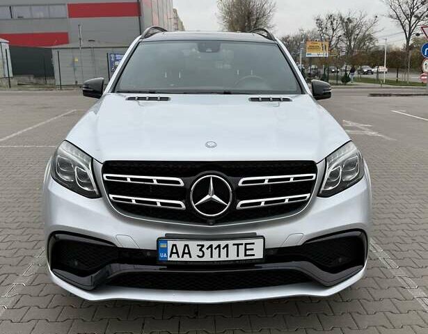 Серый Мерседес ГЛ-класс, объемом двигателя 3 л и пробегом 78 тыс. км за 33600 $, фото 1 на Automoto.ua