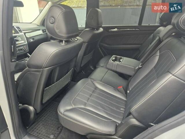Серый Мерседес ГЛ-класс, объемом двигателя 3 л и пробегом 112 тыс. км за 22990 $, фото 24 на Automoto.ua