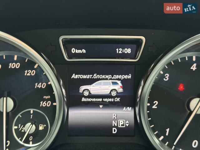 Серый Мерседес ГЛ-класс, объемом двигателя 3 л и пробегом 250 тыс. км за 24700 $, фото 112 на Automoto.ua