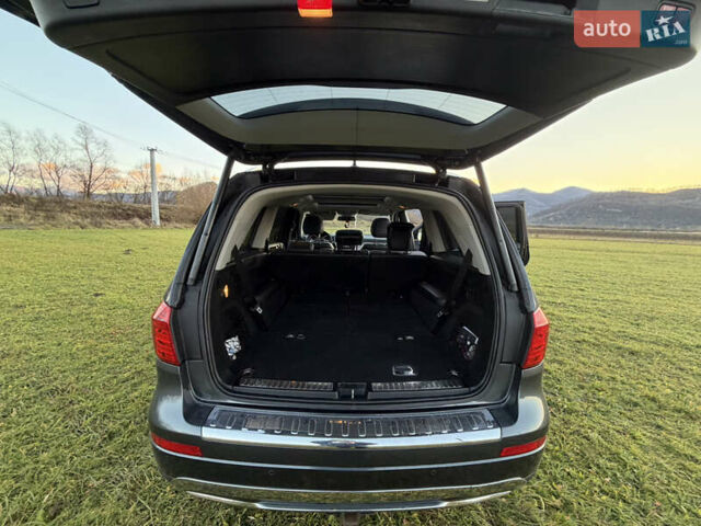 Сірий Мерседес ГЛ-Клас, об'ємом двигуна 2.99 л та пробігом 260 тис. км за 25000 $, фото 25 на Automoto.ua