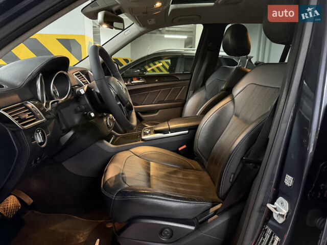 Серый Мерседес ГЛ-класс, объемом двигателя 3 л и пробегом 172 тыс. км за 21000 $, фото 11 на Automoto.ua