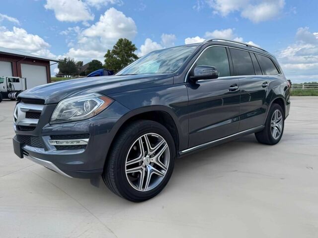 Серый Мерседес ГЛ-класс, объемом двигателя 3 л и пробегом 73 тыс. км за 13000 $, фото 2 на Automoto.ua