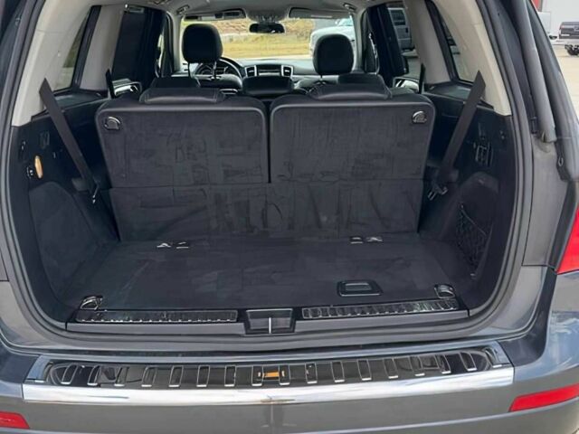 Серый Мерседес ГЛ-класс, объемом двигателя 3 л и пробегом 73 тыс. км за 13000 $, фото 14 на Automoto.ua