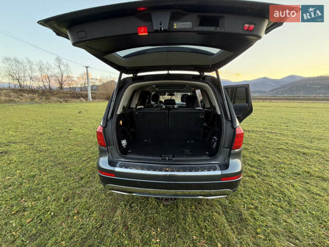 Сірий Мерседес ГЛ-Клас, об'ємом двигуна 2.99 л та пробігом 260 тис. км за 25000 $, фото 27 на Automoto.ua