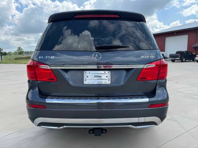 Серый Мерседес ГЛ-класс, объемом двигателя 3 л и пробегом 73 тыс. км за 13000 $, фото 5 на Automoto.ua