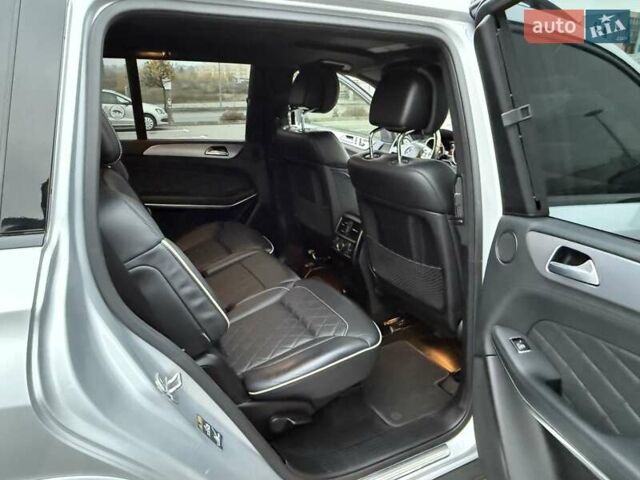 Серый Мерседес ГЛ-класс, объемом двигателя 3 л и пробегом 78 тыс. км за 33600 $, фото 15 на Automoto.ua