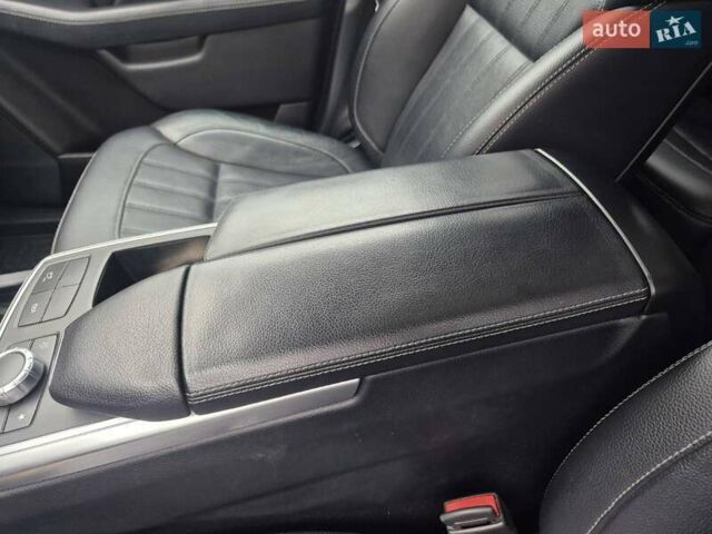 Серый Мерседес ГЛ-класс, объемом двигателя 3 л и пробегом 112 тыс. км за 22990 $, фото 36 на Automoto.ua