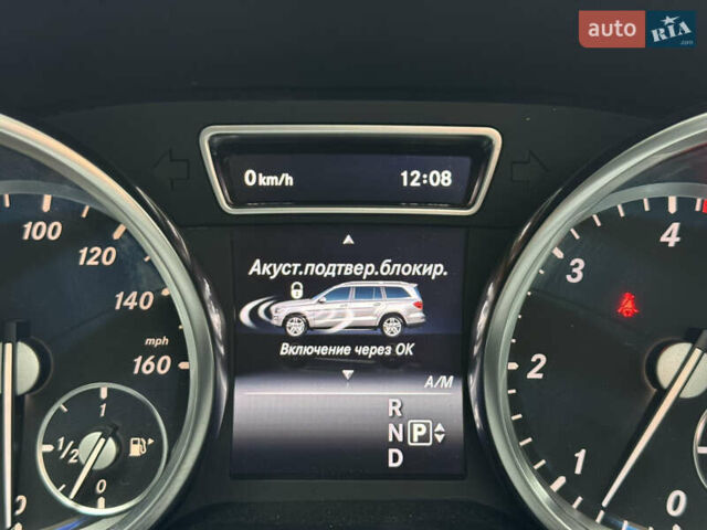 Серый Мерседес ГЛ-класс, объемом двигателя 3 л и пробегом 250 тыс. км за 24700 $, фото 113 на Automoto.ua