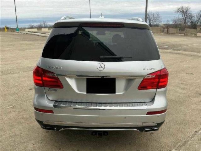 Серый Мерседес ГЛ-класс, объемом двигателя 3 л и пробегом 109 тыс. км за 16950 $, фото 5 на Automoto.ua