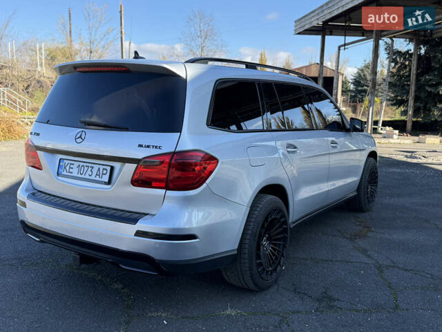 Сірий Мерседес ГЛ-Клас, об'ємом двигуна 2.99 л та пробігом 129 тис. км за 25700 $, фото 11 на Automoto.ua