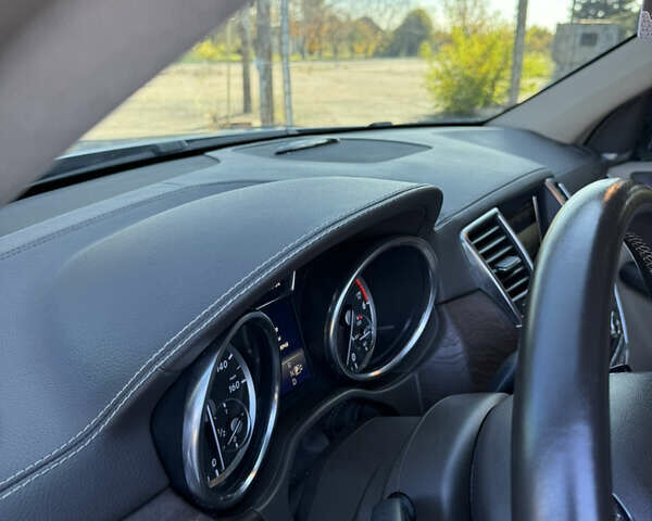 Сірий Мерседес ГЛ-Клас, об'ємом двигуна 2.99 л та пробігом 129 тис. км за 25700 $, фото 42 на Automoto.ua