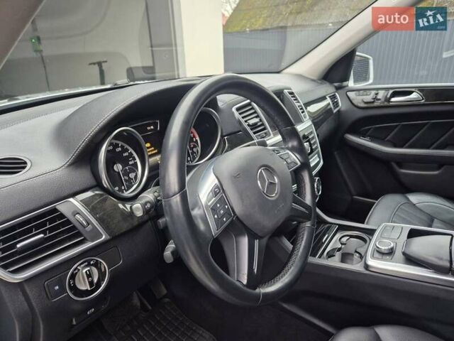 Серый Мерседес ГЛ-класс, объемом двигателя 3 л и пробегом 112 тыс. км за 22990 $, фото 19 на Automoto.ua