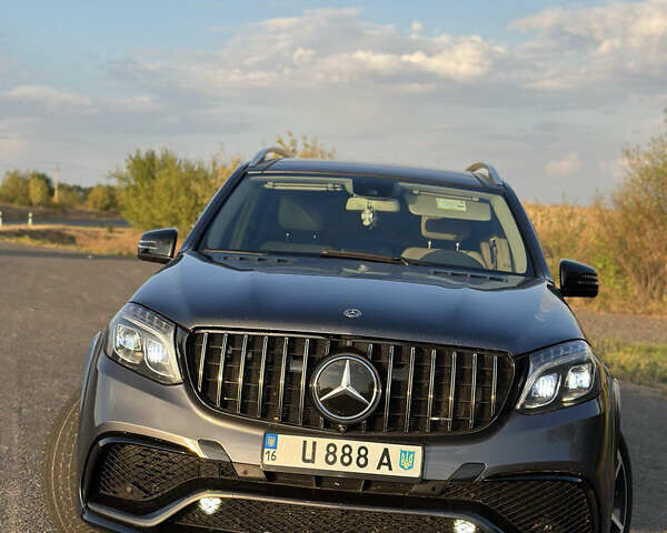 Сірий Мерседес ГЛ-Клас, об'ємом двигуна 4.66 л та пробігом 230 тис. км за 32000 $, фото 8 на Automoto.ua