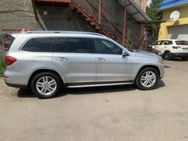 Мерседес ГЛ-класс 2015 в Киеве на Automoto.ua Серый Мерседес ГЛ-класс, объемом двигателя 3 л и пробегом 200 тыс. км за 18000 $, фото 2 на Automoto.ua