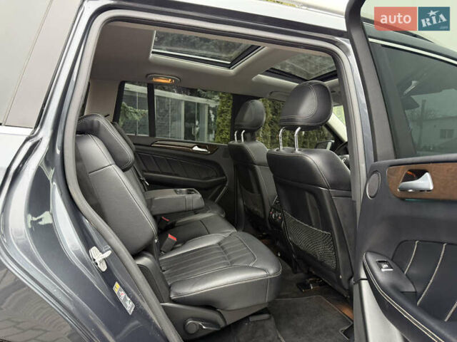 Серый Мерседес ГЛ-класс, объемом двигателя 3 л и пробегом 250 тыс. км за 24700 $, фото 79 на Automoto.ua